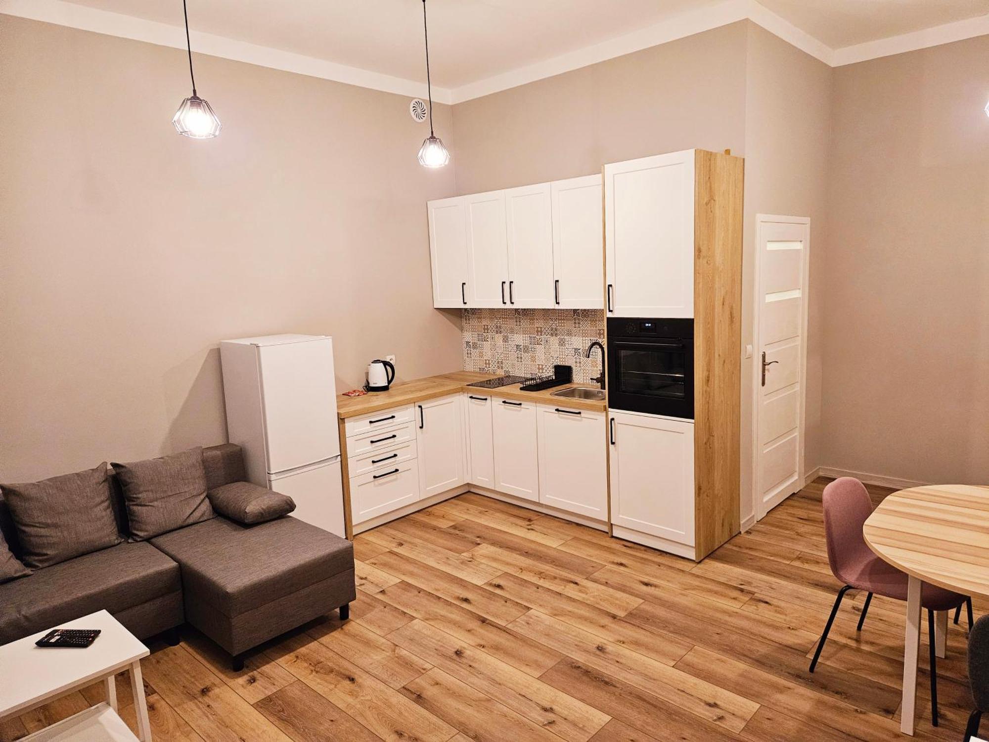 Ferienwohnung Justinrent 3 Legnica Exterior foto