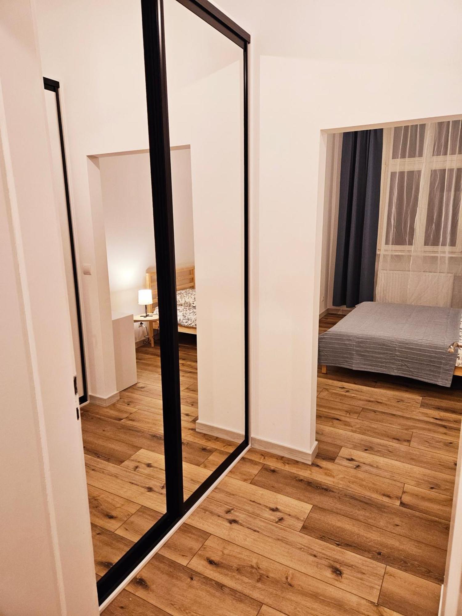 Ferienwohnung Justinrent 3 Legnica Exterior foto